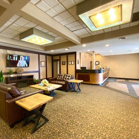 The George Dawson Inn & Conference Centre Dawson Creek Buitenkant foto