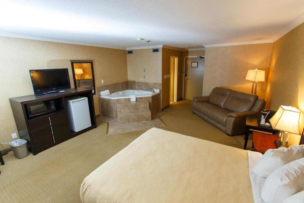 The George Dawson Inn & Conference Centre Dawson Creek Buitenkant foto