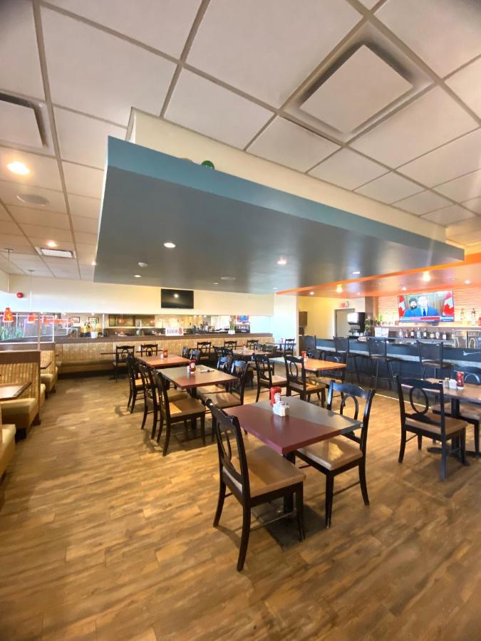 The George Dawson Inn & Conference Centre Dawson Creek Buitenkant foto