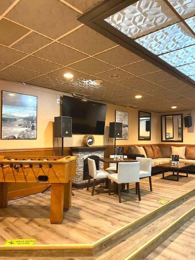 The George Dawson Inn & Conference Centre Dawson Creek Buitenkant foto