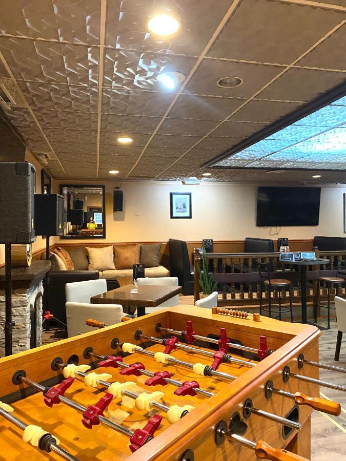 The George Dawson Inn & Conference Centre Dawson Creek Buitenkant foto