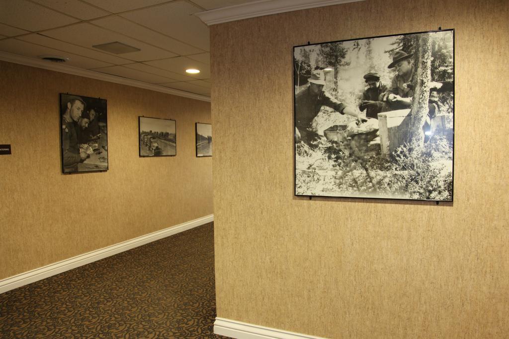 The George Dawson Inn & Conference Centre Dawson Creek Buitenkant foto
